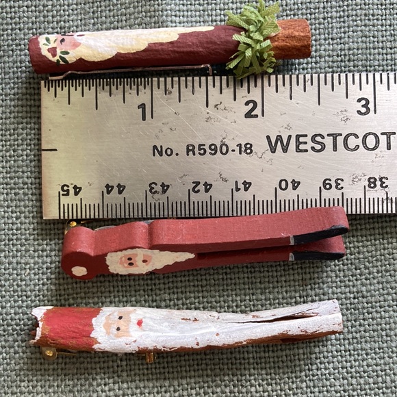 Set of 3 handmade holiday Christmas Santa pins or ornaments - Picture 4 of 8